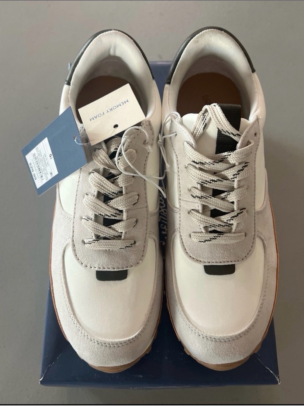 Women’s Memory  Sneakers in White and Light Gray Shoes Size 5.5